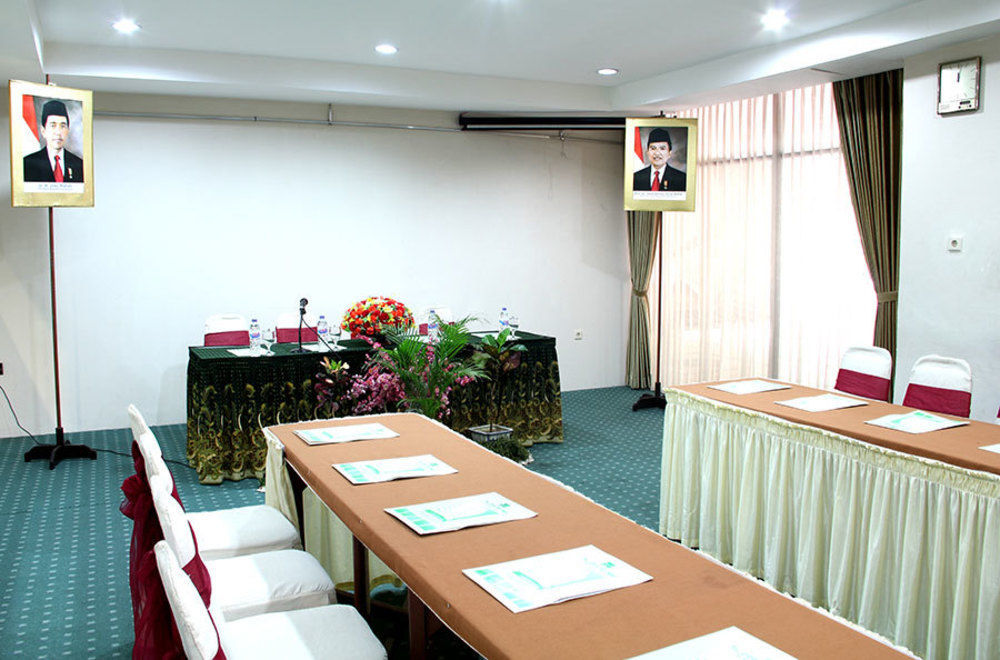 นิว แกรนด์ พาร์ค โฮเต็ล Hotel สุราบายา ภายนอก รูปภาพ