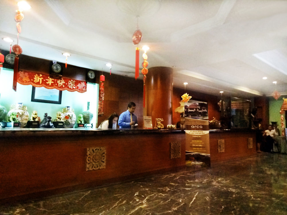 นิว แกรนด์ พาร์ค โฮเต็ล Hotel สุราบายา ภายนอก รูปภาพ