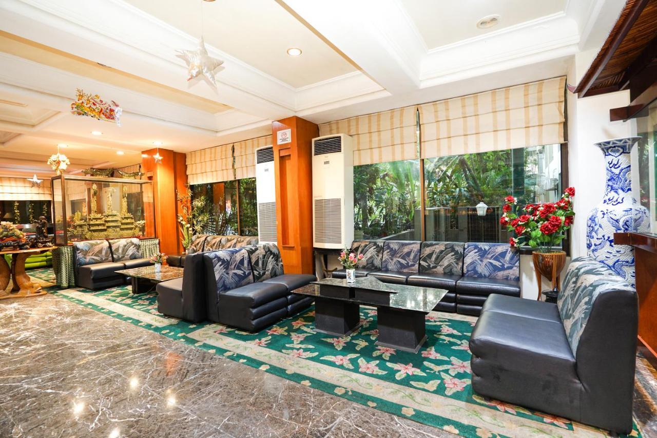 นิว แกรนด์ พาร์ค โฮเต็ล Hotel สุราบายา ภายนอก รูปภาพ