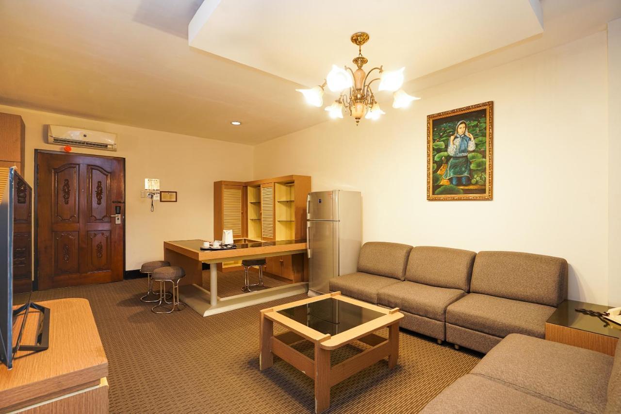 นิว แกรนด์ พาร์ค โฮเต็ล Hotel สุราบายา ภายนอก รูปภาพ
