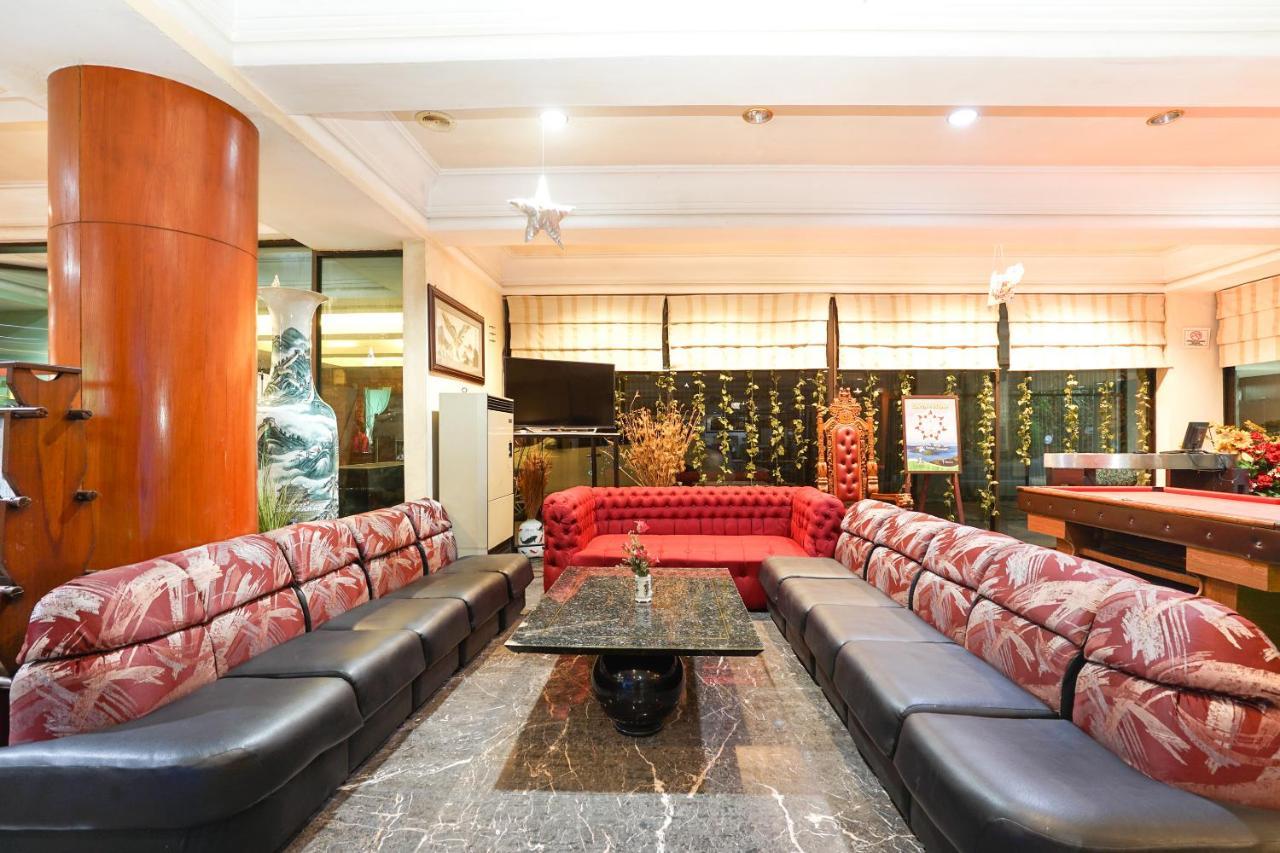 นิว แกรนด์ พาร์ค โฮเต็ล Hotel สุราบายา ภายนอก รูปภาพ